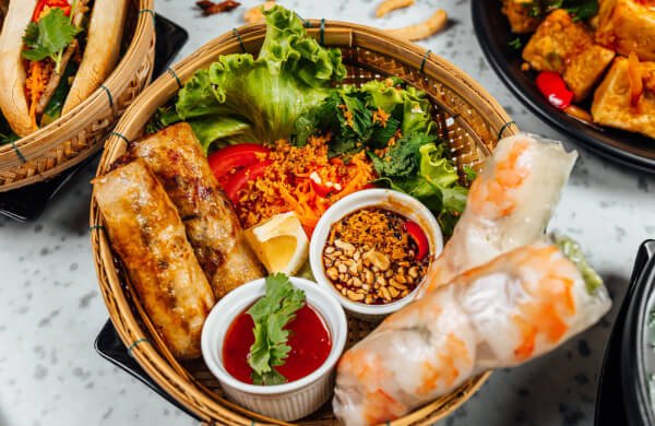 حمص بالطحينة